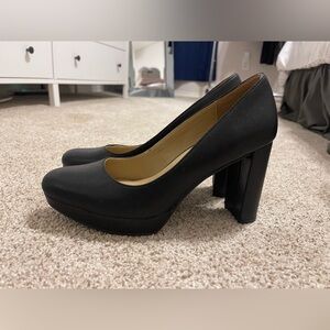 Naturalizer Berlin Black Pumps size 8.5
